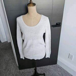 Old Navy Women's Cream Scoop Neck Sweater